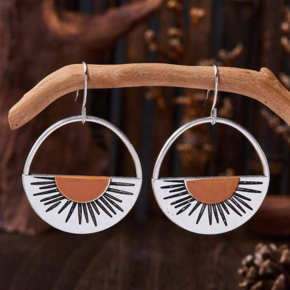 “Copper Sunrise” Tribal Ethnic Sunset Sunburst Sun Semicircle Celestial Earrings - Picture 4 of 6